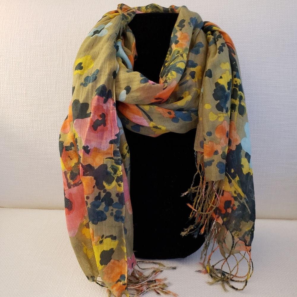 Colorful neck scarf